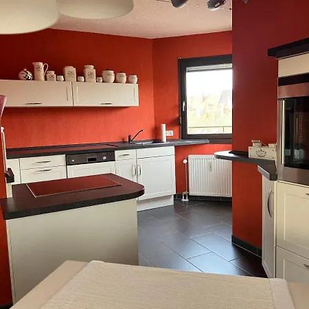 Zentrale Grosszuegige Dachterassen Whg Am Stadtpark In 15 Min Mit U-bahn Zur Messe Apartment *
