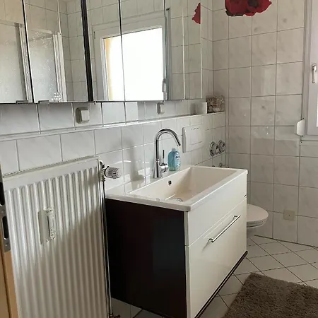 Apartment Zentrale Grosszuegige Dachterassen Whg Am Stadtpark In 15 Min Mit U-bahn Zur Messe