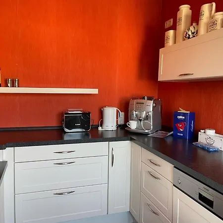 Appartement Zentrale Grosszuegige Dachterassen Whg Am Stadtpark In 15 Min Mit U-bahn Zur Messe Neurenberg