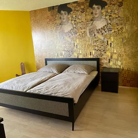 Zentrale Grosszuegige Dachterassen Whg Am Stadtpark In 15 Min Mit U-bahn Zur Messe Apartment